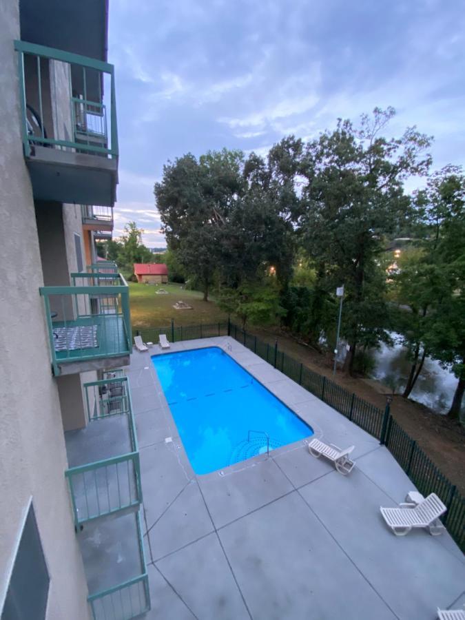 River Place Condos #610 3Bd พิเจนฟอร์จ ภายนอก รูปภาพ